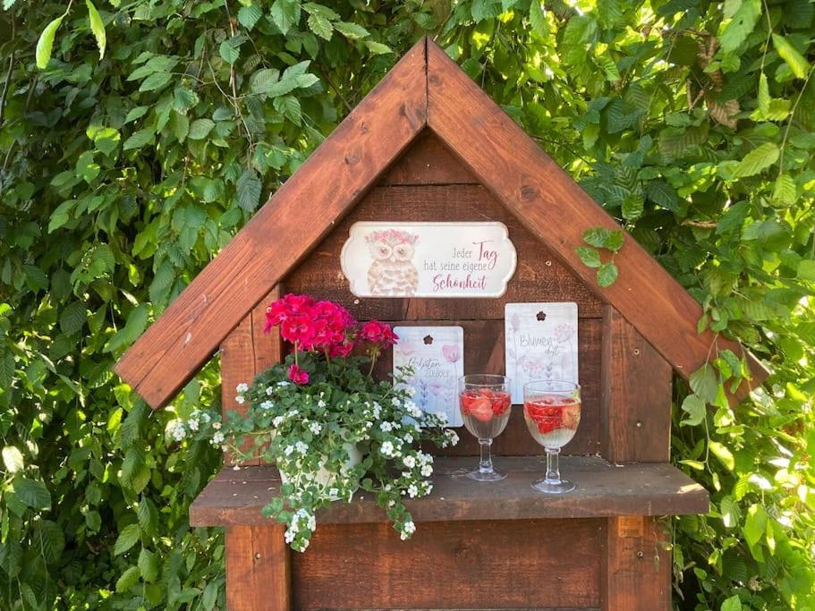 Helle Wohnung Mit Wintergarten - Nahe Ruhrgebiet Und Freizeitpark Movie Park Bottrop Esterno foto